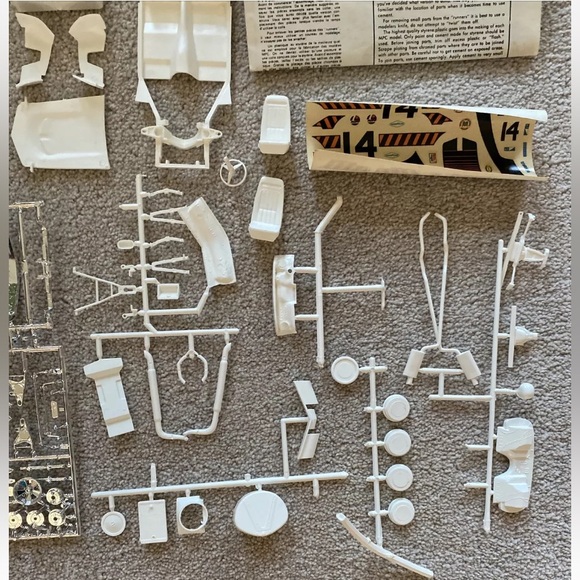 AMT ‘72 Corvette Open Roadster - Picture 11 of 13